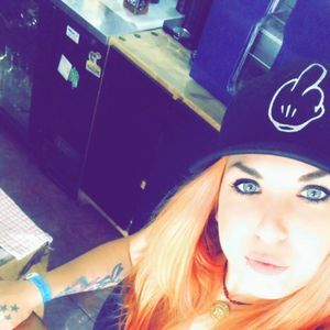 Meet your Posher, Vanessa